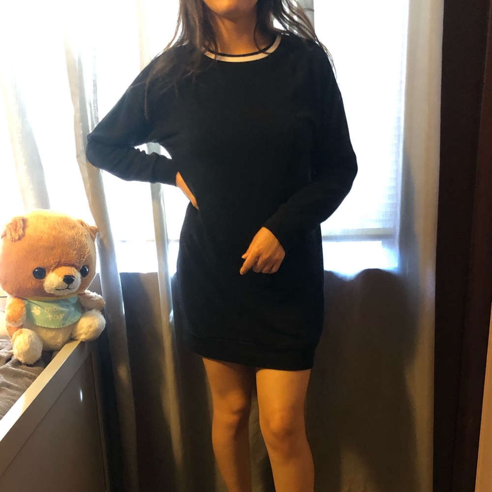 super warm sweater dress! 🖤